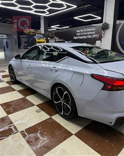 نيسان ألتيما